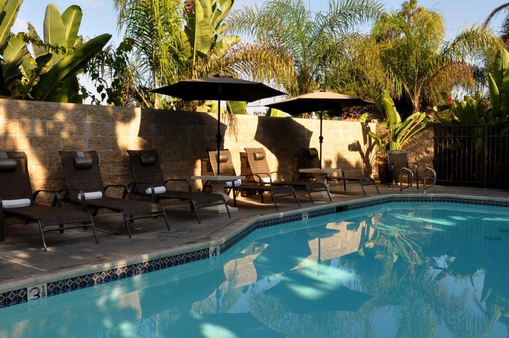 Aquamarine Villas Oceanside Exterior photo