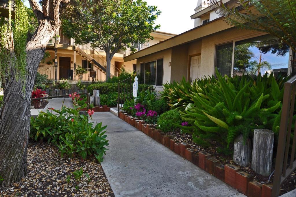 Aquamarine Villas Oceanside Exterior photo